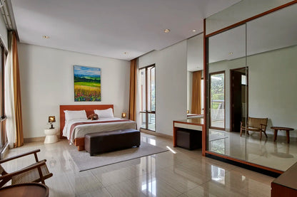 Permai I Villa Dago Pakar Bandung - 3 Bedrooms Villa with a Private Swimming Pool